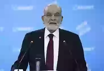 Saadet Partisi Genel Başkanı Karamollaoğlu oyunu kullandı
