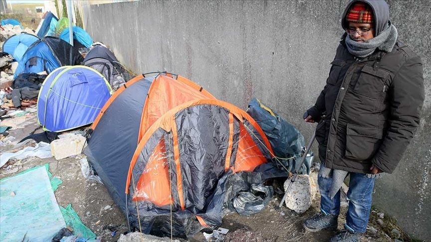Fransa'daki kamp insanlığı utandırıyor!