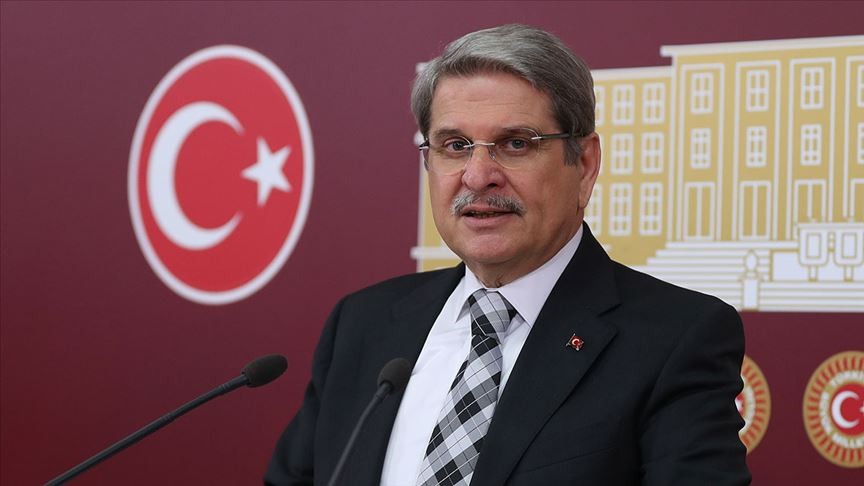 İYİ Parti Genel Başkanı Akşener'in başdanışmanı Çıray partisinden istifa etti