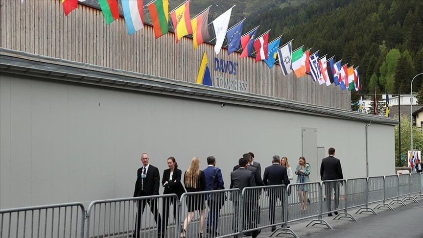 Davos Zirvesi yeniden toplanıyor