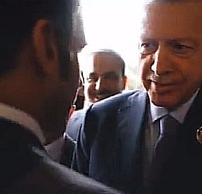 Erdoğan ile Macron arasında ayaküstü sohbet: Hani gelecektin?