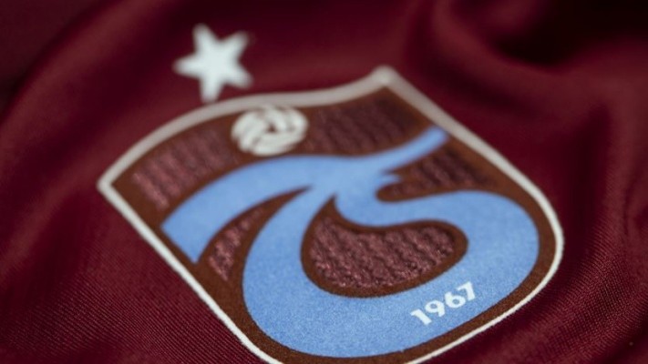 Trabzonspor'un yıldızı futbolu bıraktı