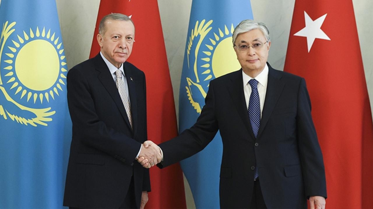 Kazakistan Cumhurbaşkanı Başkan Erdoğan'ı kutladı