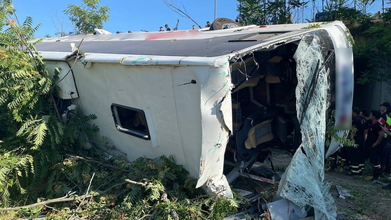 Kırklareli'e yolcu otobüsü devrildi: 6 ölü