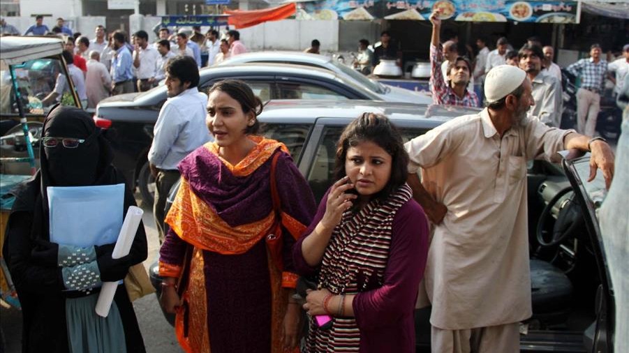 Pakistan'da depremde ölenlerin sayısı 9'a yükseldi