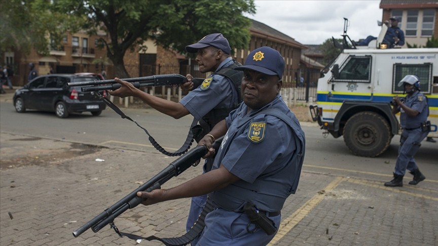 Güney Afrika'da trafik kazasında 45 kişi öldü