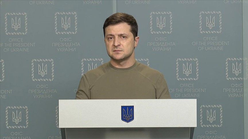 Zelenskiy: Ukrayna barış yoluna dönmeyi öneriyor