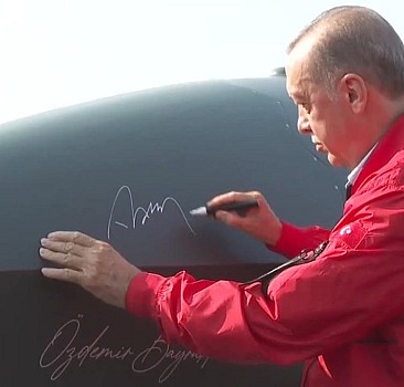 Cumhurbaşkanı Erdoğan, Kızılelma ve Hürjet'e imza attı