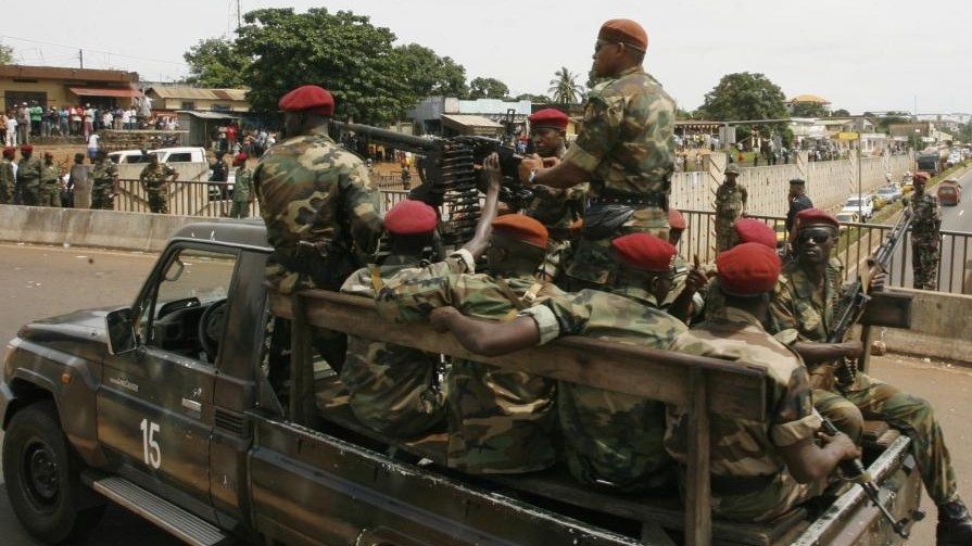 Gine'de darbe girişimi iddiası