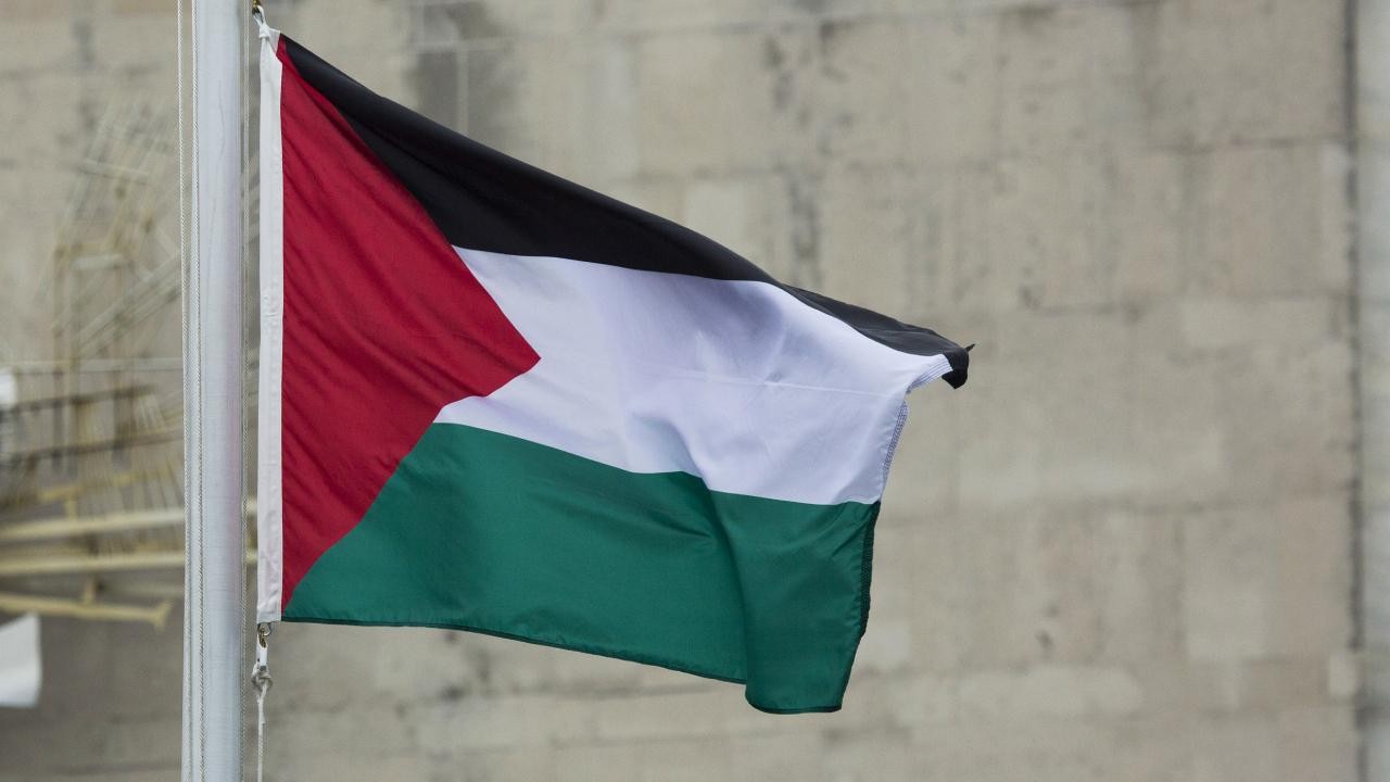 Filistin, mali kesintilerinden dolayı İsrail'i kınadı