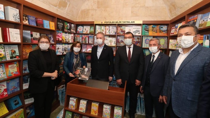 Şahinbey Belediyesi Mecidiye Han'da Tübitak kitap evini açtı