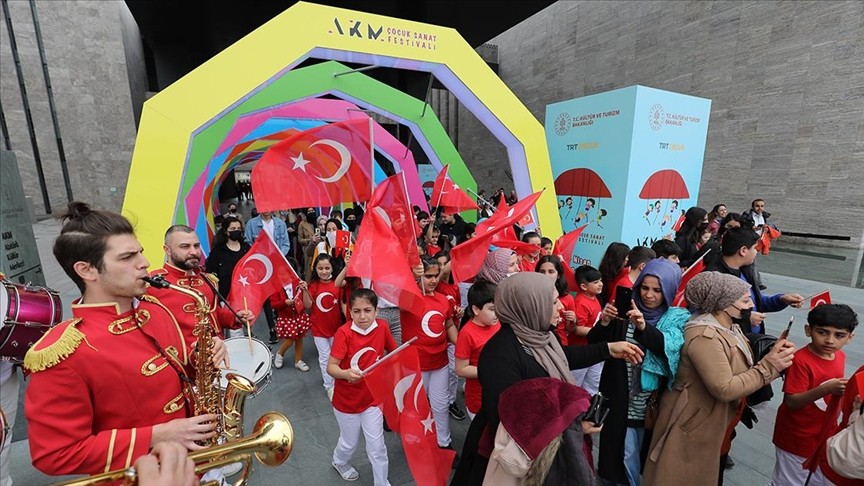Mersin'de  Kültür ve Sanat Festivali başladı