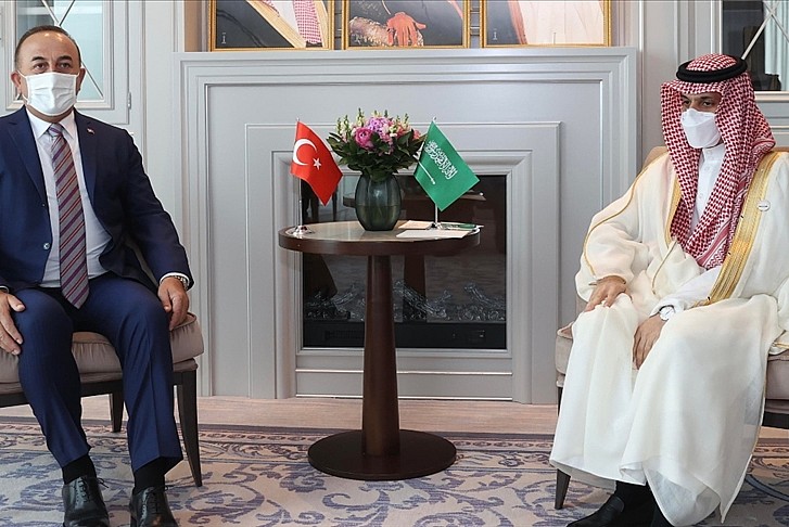 Çavuşoğlu, Arabistanlı mevkidaşıyla görüştü