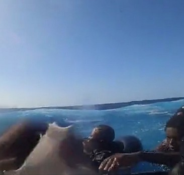 İtalya açıklarında göçmen teknesi battı