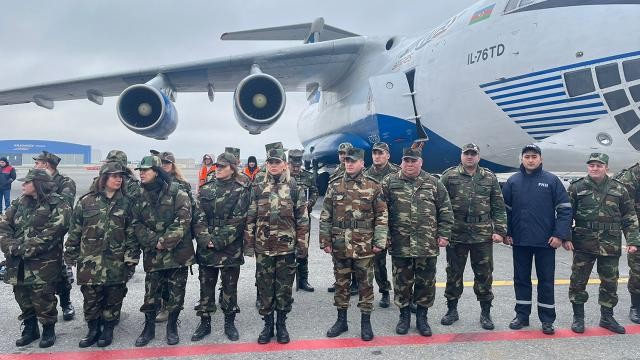 Azerbaycan 227 kişilik yeni arama kurtarma ekibi gönderdi