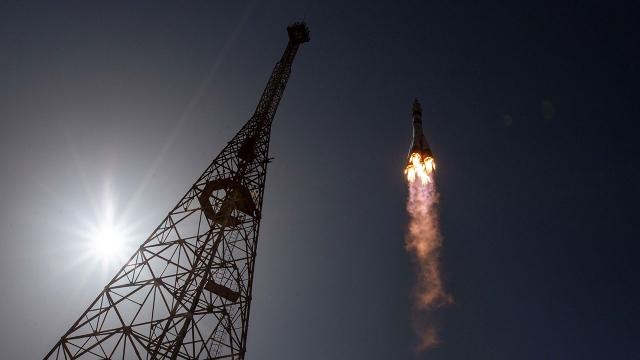 Soyuz MS-18 uzay aracı Uluslararası Uzay İstasyonu'na ulaştı