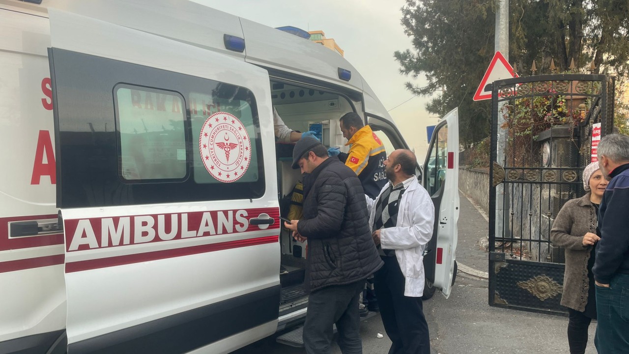 Kayseri'de 5 öğrenci zehirlendikleri şüphesiyle hastaneye kaldırıldı