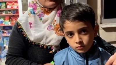 Manisalı bakkal, 10 yaşındaki çocuğu "Heimlich manevrasıyla" kurtardı