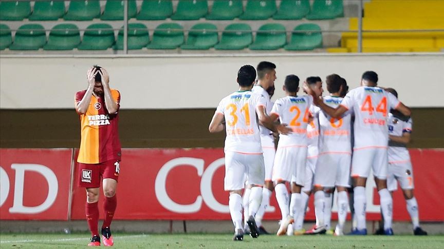 Galatasaray''ın ilk 2''ye girme şansı kalmadı