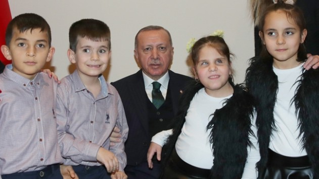 Başkan Erdoğan görme engelli öğrencileri kabul etti