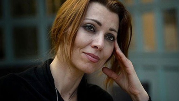 Elif Şafak'ın BBC'de Türkiye'ye ihanet videosu