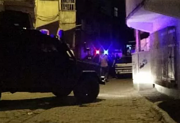 Diyarbakır''da olaylı gece: 2 ölü, 7 yaralı