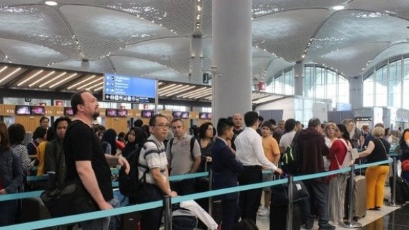 İstanbul Havalimanı''nda ara tatil yoğunluğu