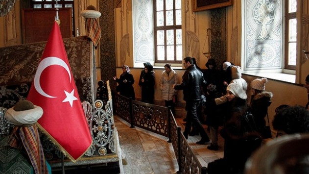 Osmanlı padişahlarının türbelerine ziyaretçi akını