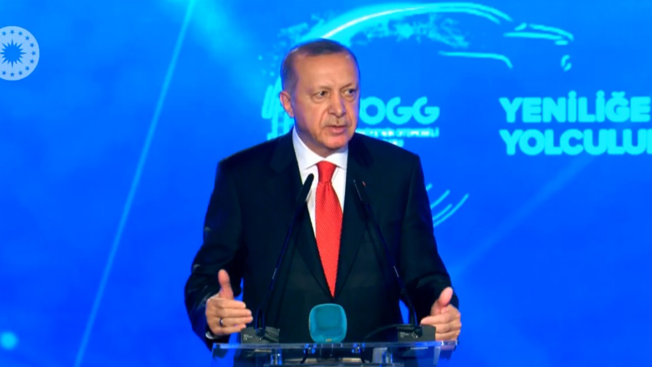 Başkan Erdoğan: Yerli otomobilin önünü kesemeyecekler!