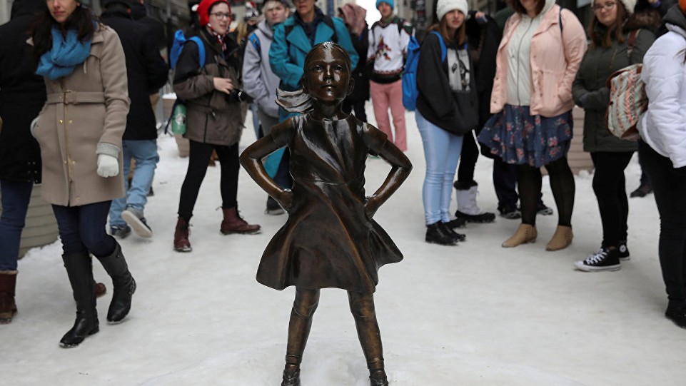 ''Korkusuz Kız'' heykeli taşınıyor!